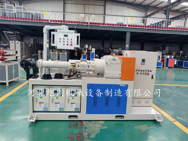 橡膠擠出機(jī)用途